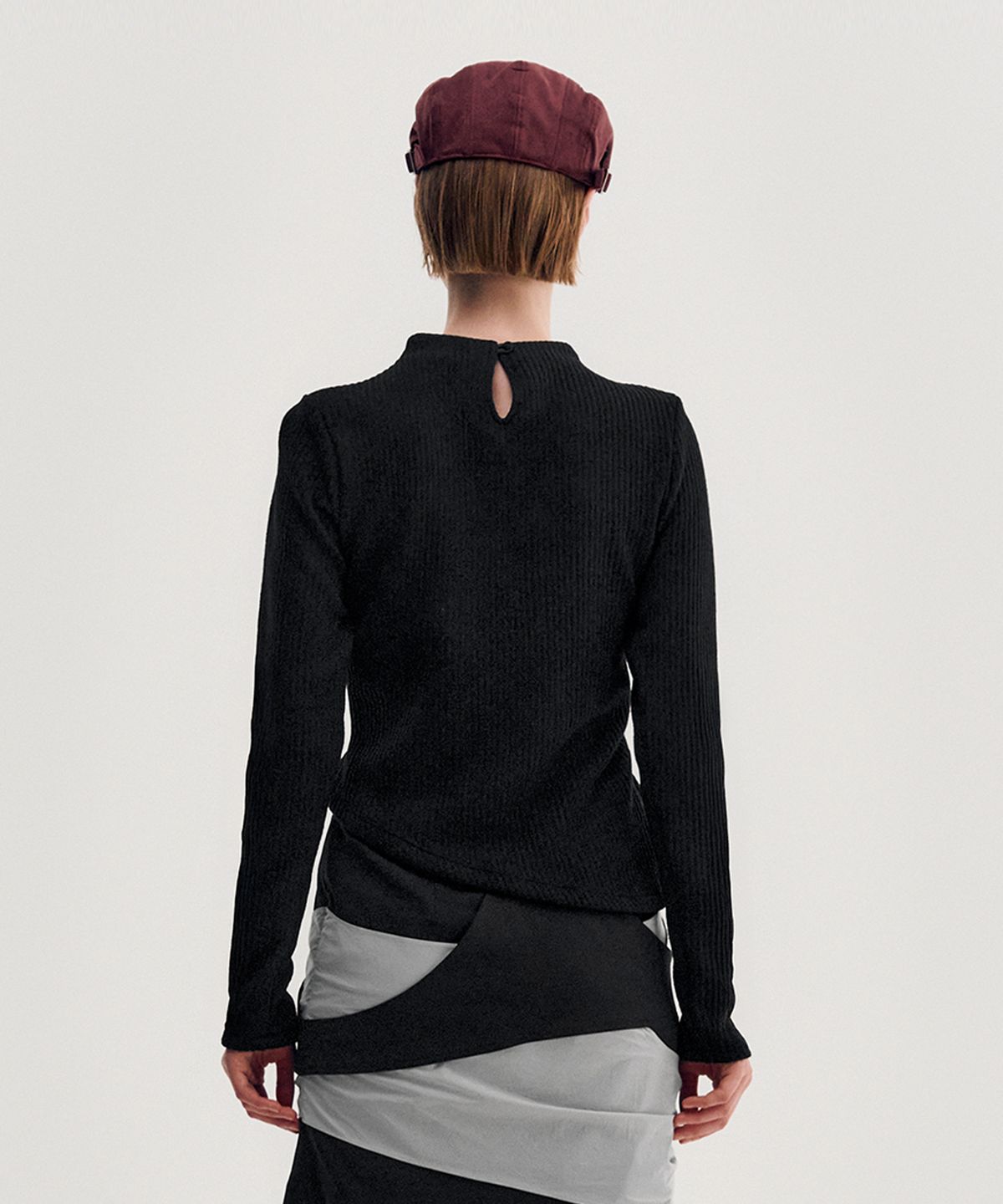 킴지수(KIMZISU) Ribbed Shirring Highneck Top _ BLACK
