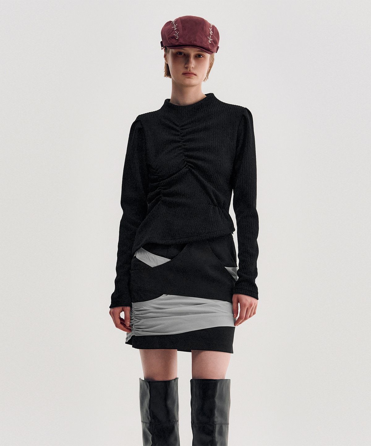킴지수(KIMZISU) Ribbed Shirring Highneck Top _ BLACK