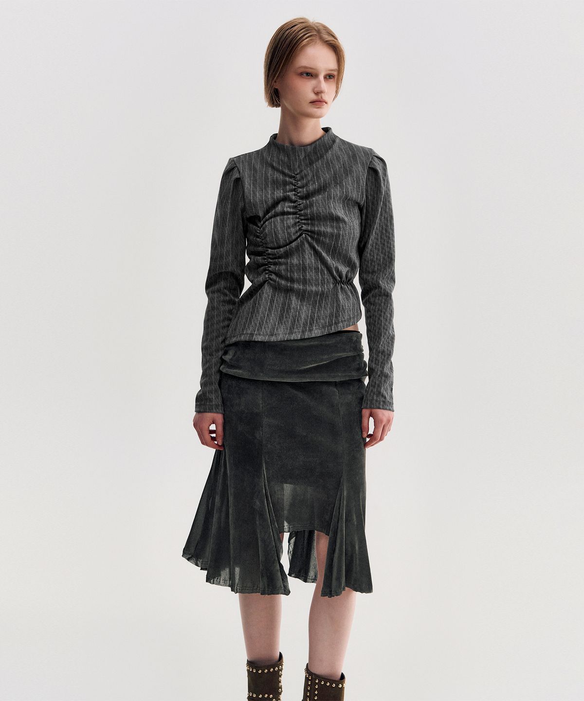 킴지수(KIMZISU) Shirring Draped Highneck Top _ GREY