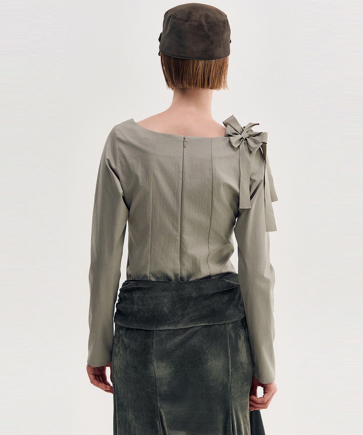 킴지수(KIMZISU) Suede-Touch Belted Military Cap _ BROWN