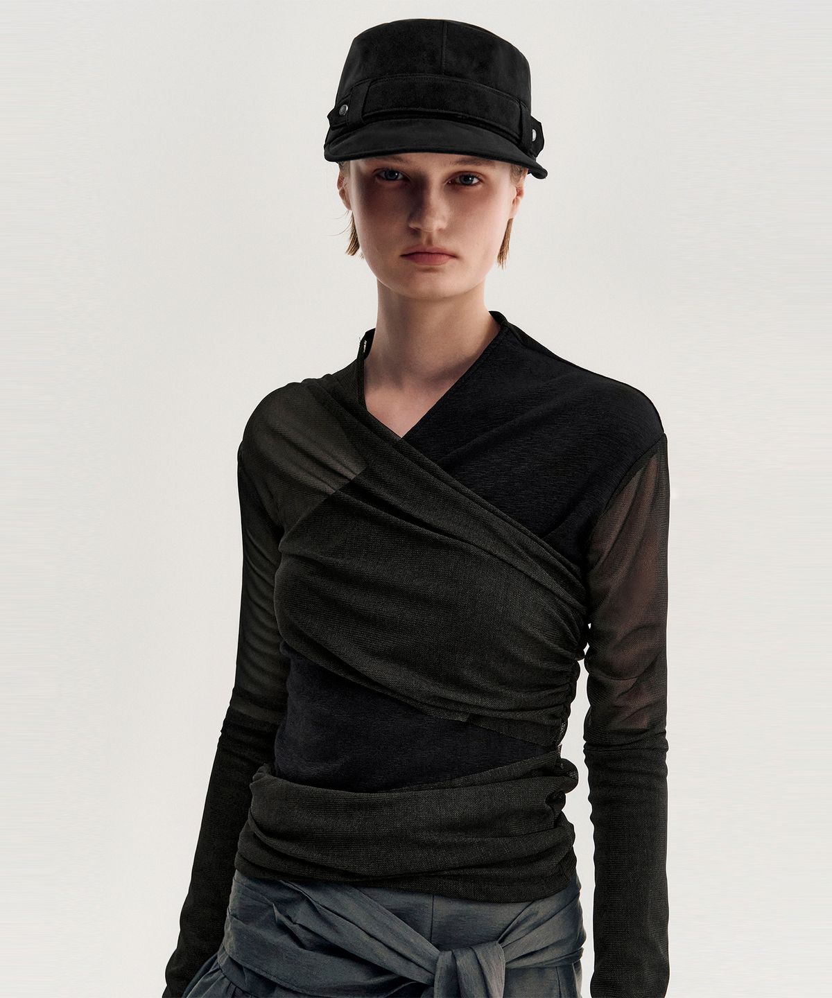 킴지수(KIMZISU) Suede-Touch Belted Military Cap _ BLACK