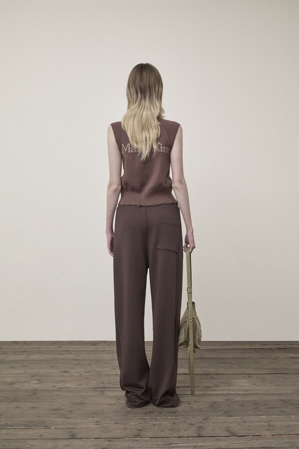 MUSINSA公式 | MATIN KIM HIGH NECK LOGO KNIT ZIP UP VEST IN BROWN