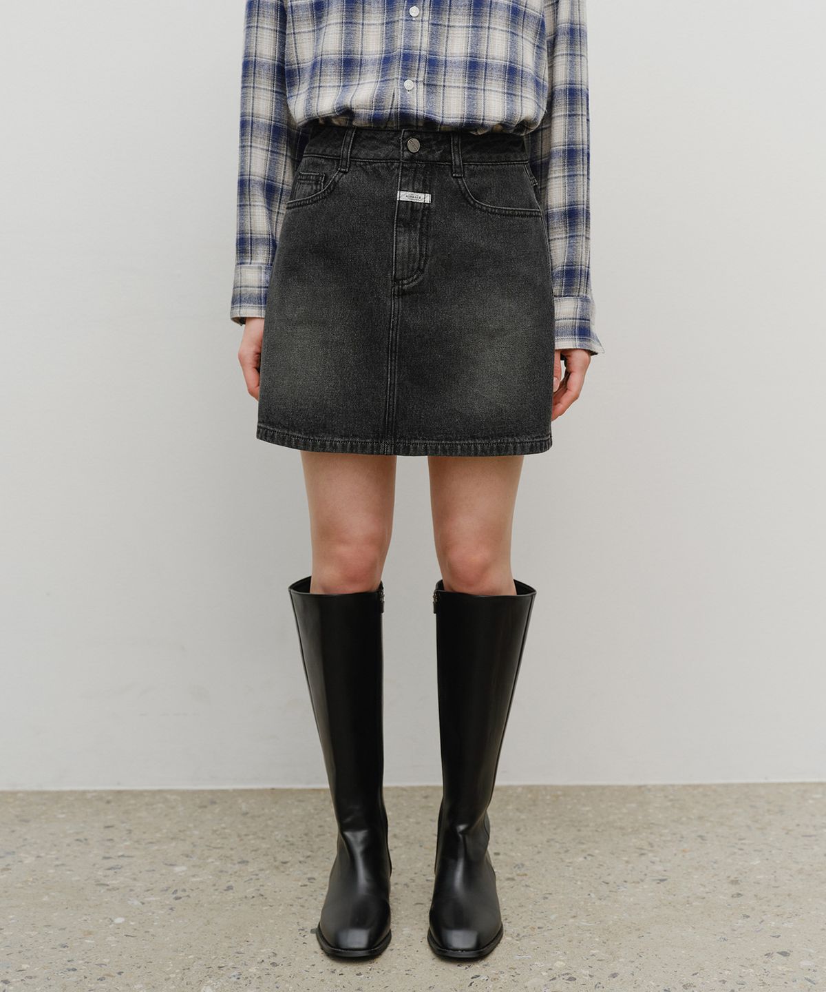 마리떼 프랑소와 저버(MARITHÉ + FRANҪOIS GIRBAUD) W DENIM MINI SKIRT black