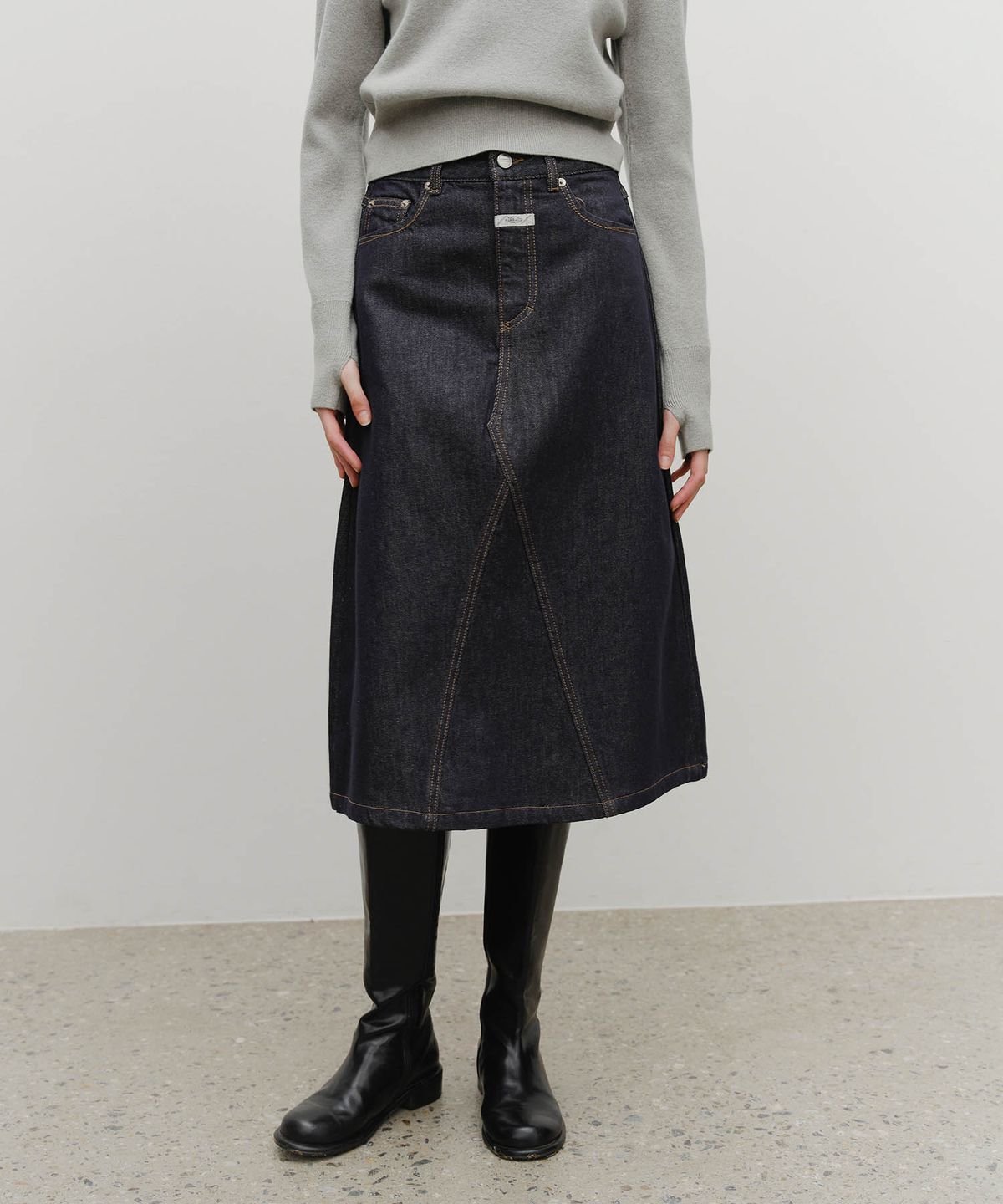 마리떼 프랑소와 저버(MARITHÉ + FRANҪOIS GIRBAUD) W A-LINE DENIM MIDI SKIRT dark blue