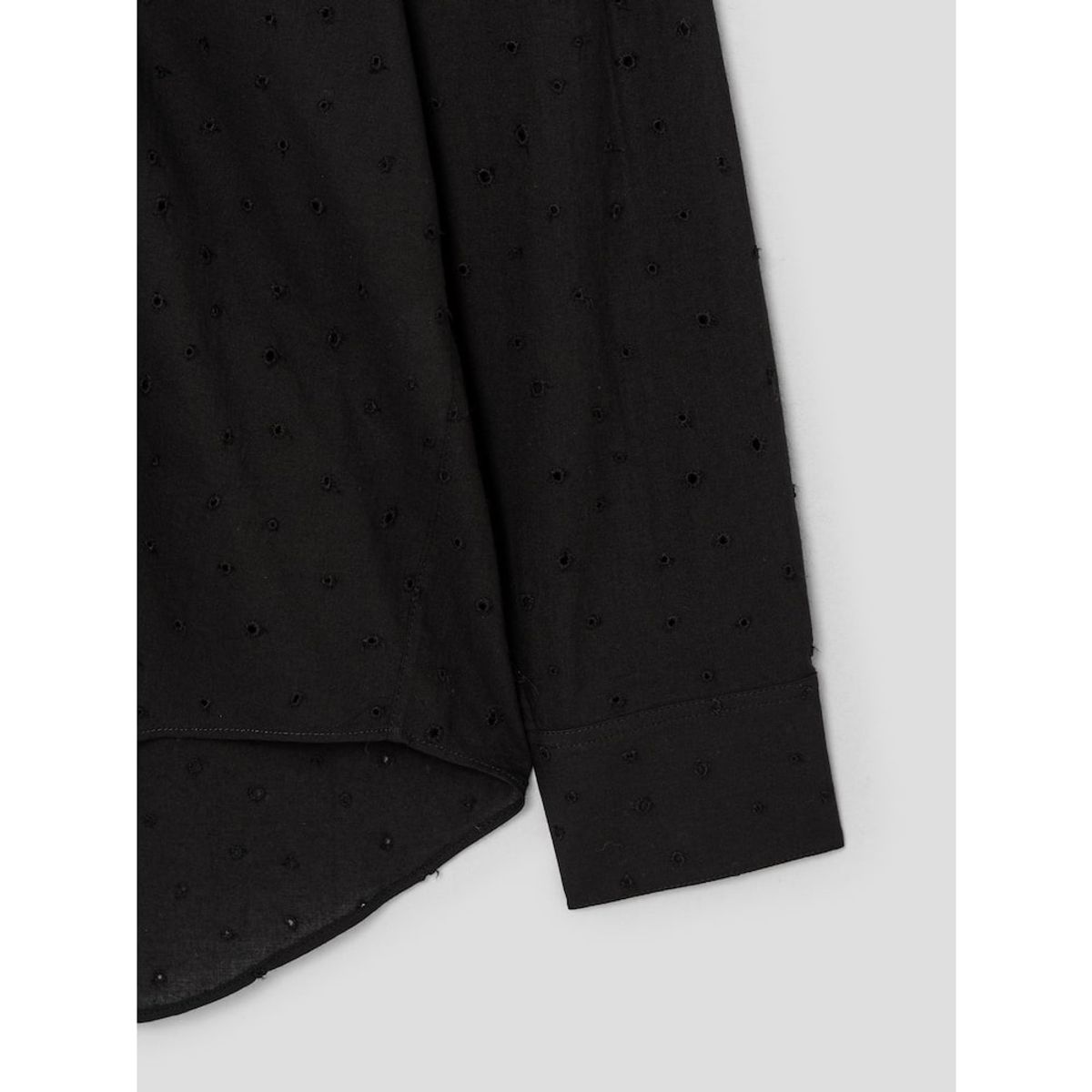 앙개(ANGGAE) Punching Oversized Shirt  Black