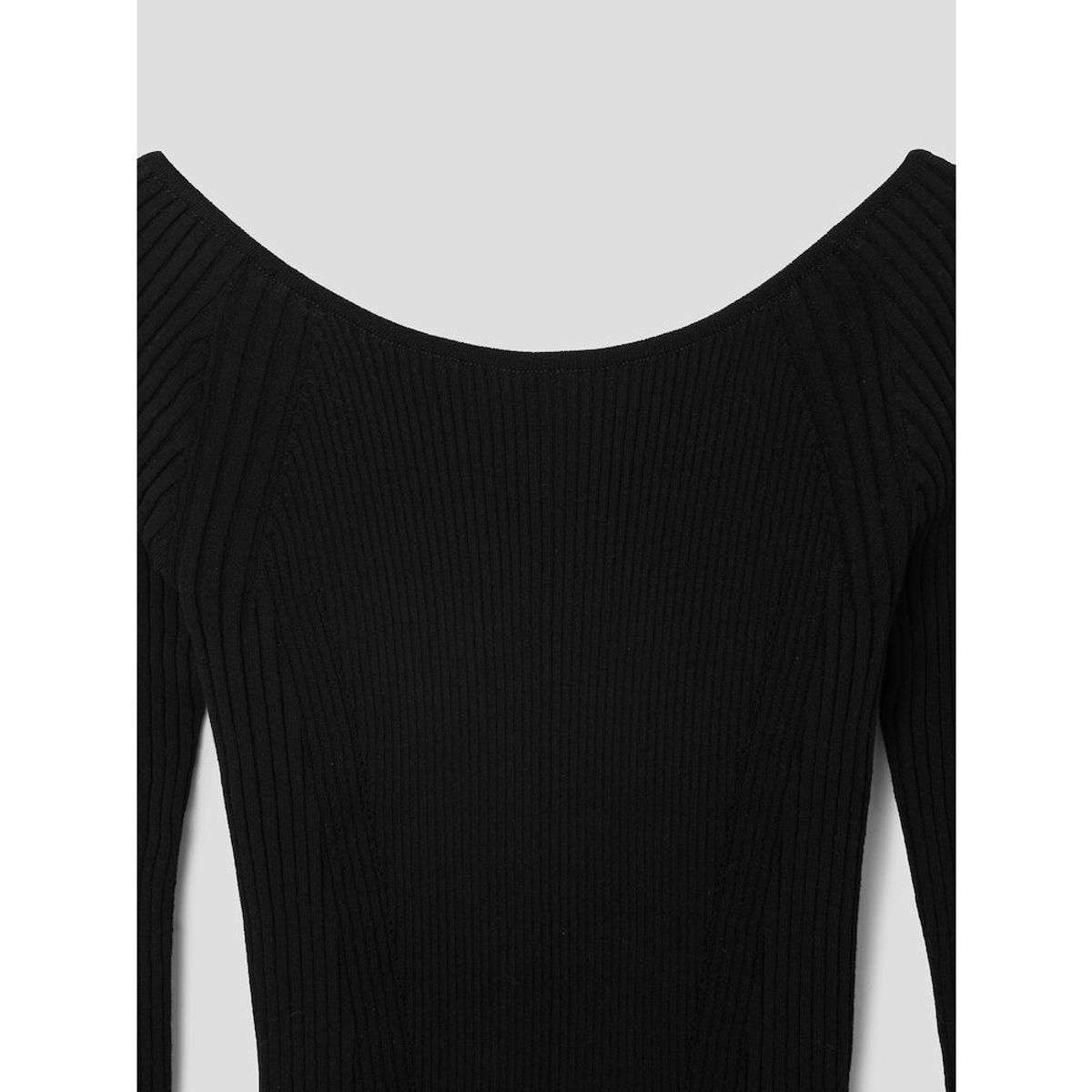 앙개(ANGGAE) Ribbed Scoop Neck Pullover  Black