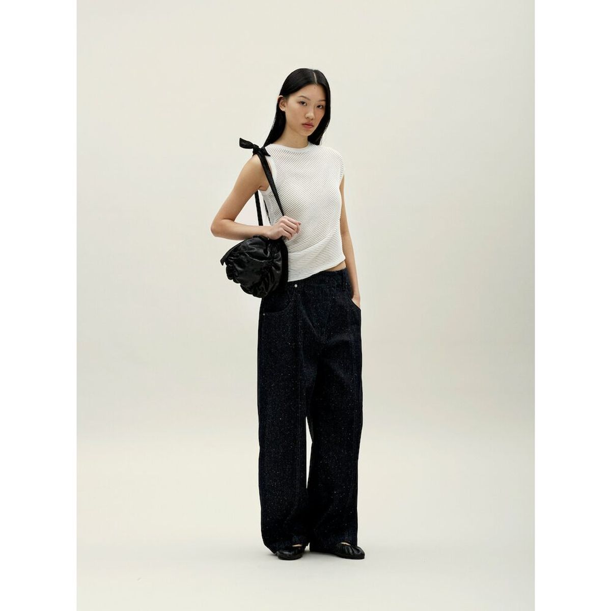 앙개(ANGGAE) Mini Ball Bag  Black