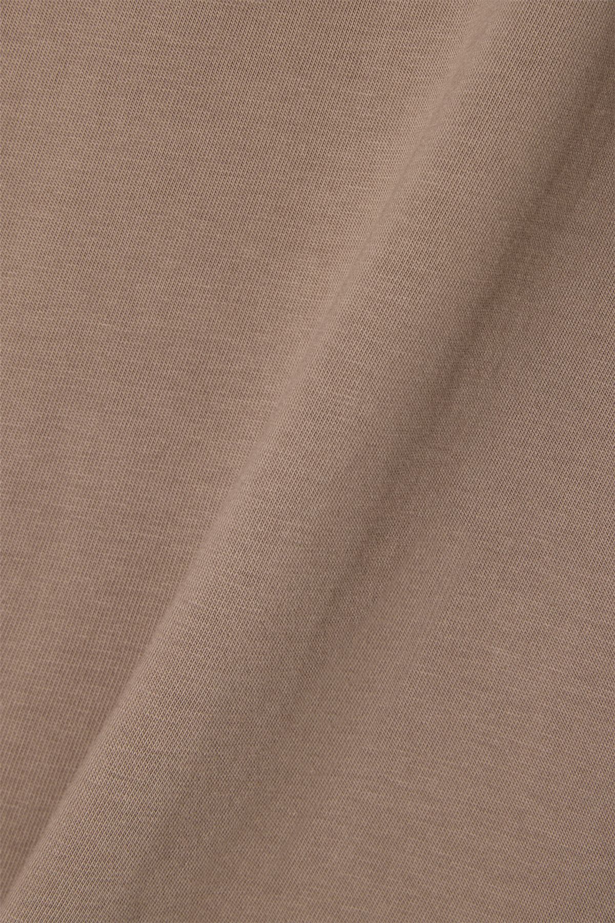 비바스튜디오(VIVASTUDIO) BLACK CAT TEE [BEIGE]