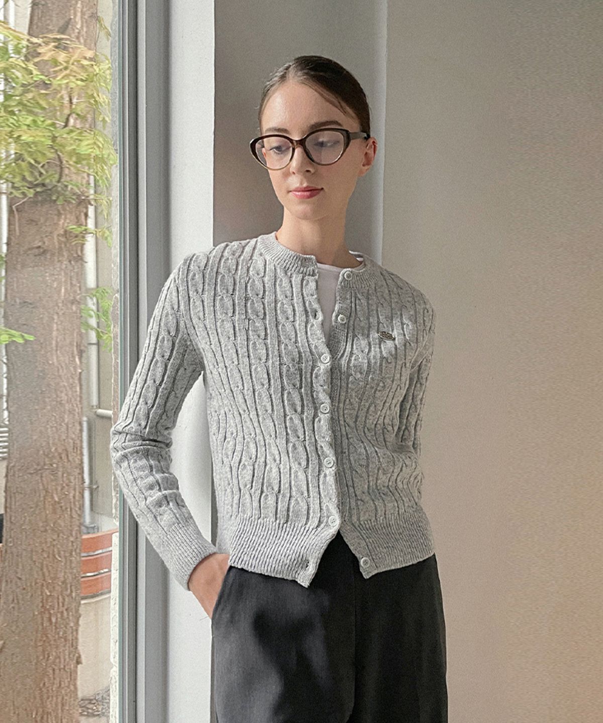 슬로우롤리(SLOWLOLLI) Wool cable knit cardigan