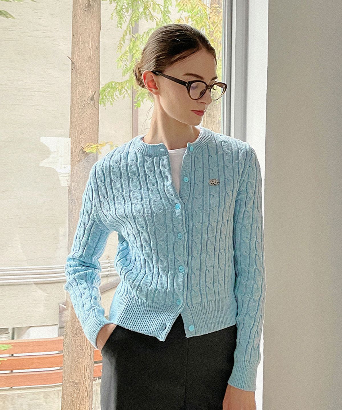 슬로우롤리(SLOWLOLLI) Wool cable knit cardigan