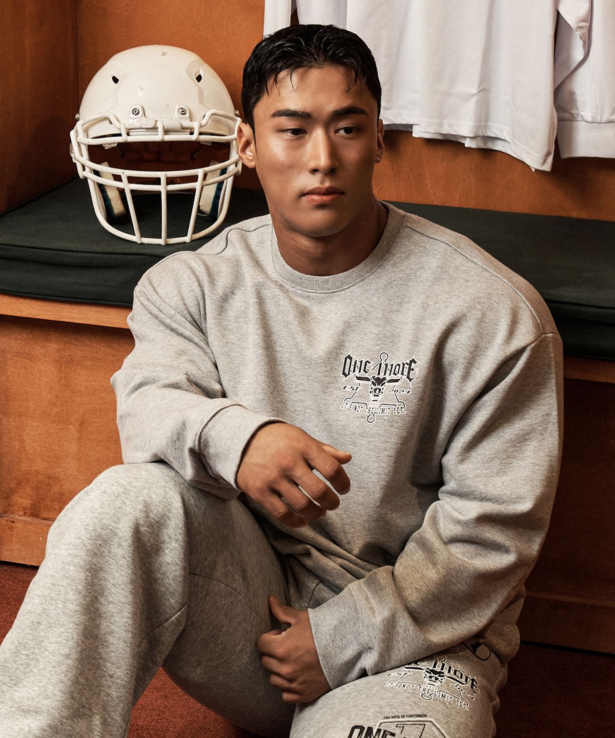 제이엘브(JELEVE) 원모어 오버핏 스웨트셔츠