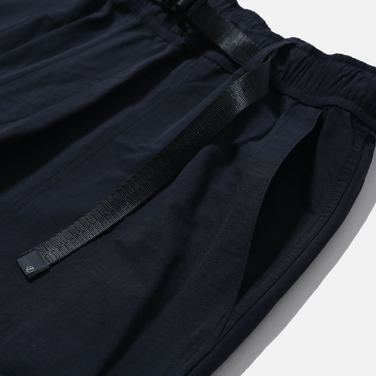 모이프(MOIF) [AW25] OVER SUPPLY PANTS / NAVY