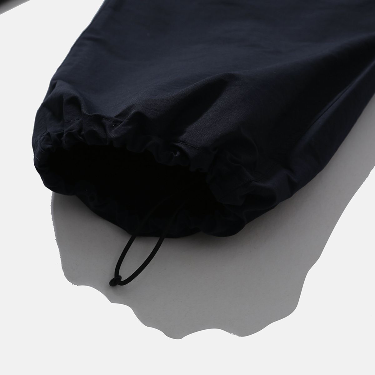 모이프(MOIF) [AW25] OVER SUPPLY PANTS / NAVY