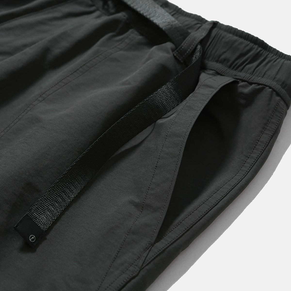 모이프(MOIF) [AW25] OVER SUPPLY PANTS / CHARCOAL