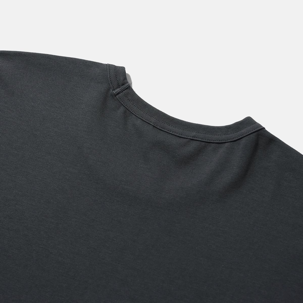 모이프(MOIF) [AW25] 404 GNF(F) L/S TEE / CHARCOAL