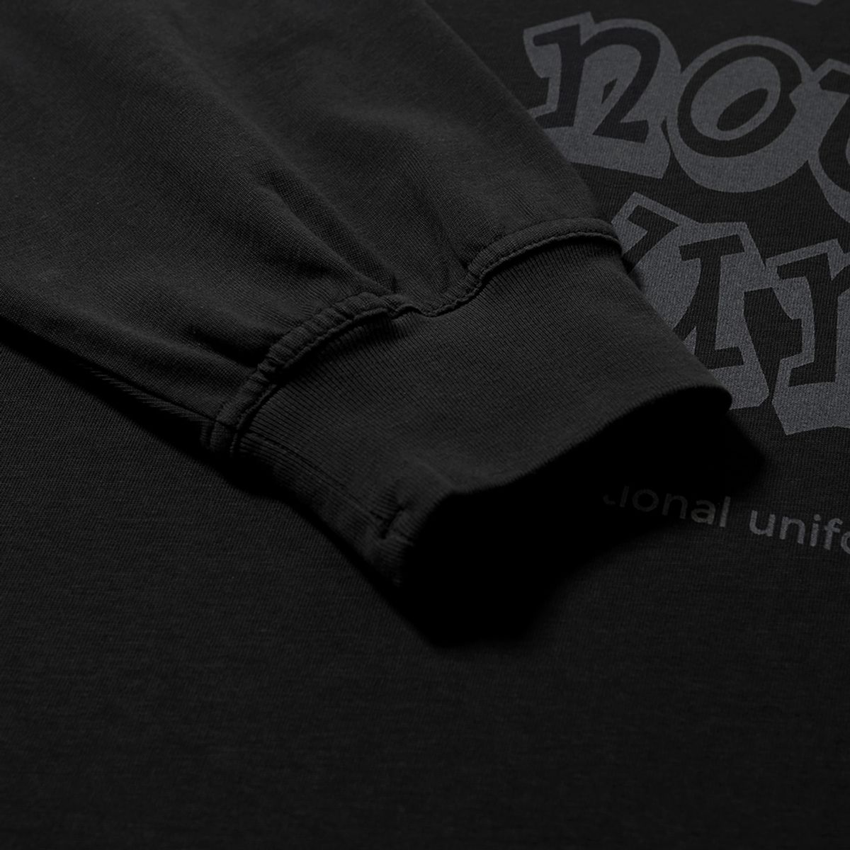 모이프(MOIF) [AW25] 404 GNF(F) L/S TEE / BLACK