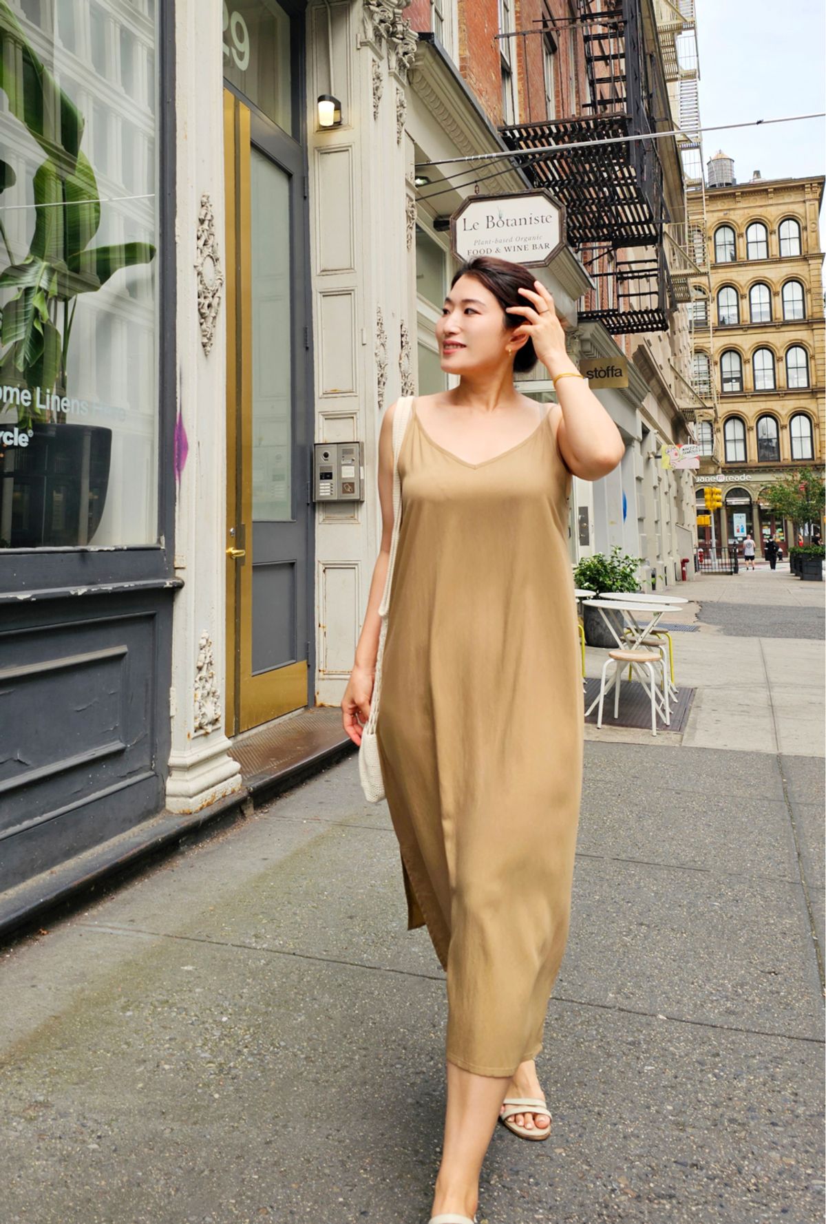엘리초이(ELLY CHOI) MULBERRY SLIP DRESS [OLIVE]