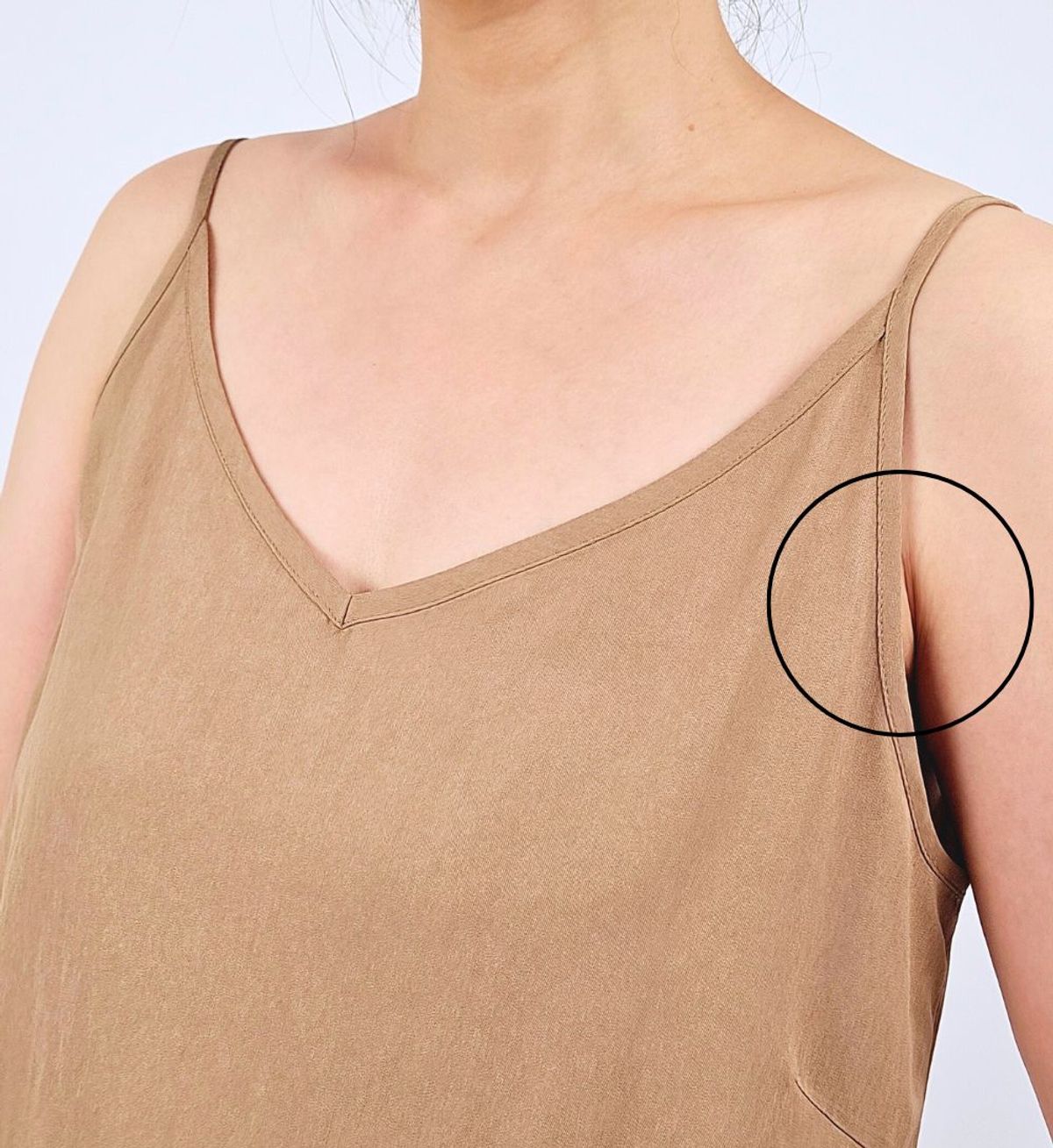 엘리초이(ELLY CHOI) MULBERRY SLIP DRESS [OLIVE]