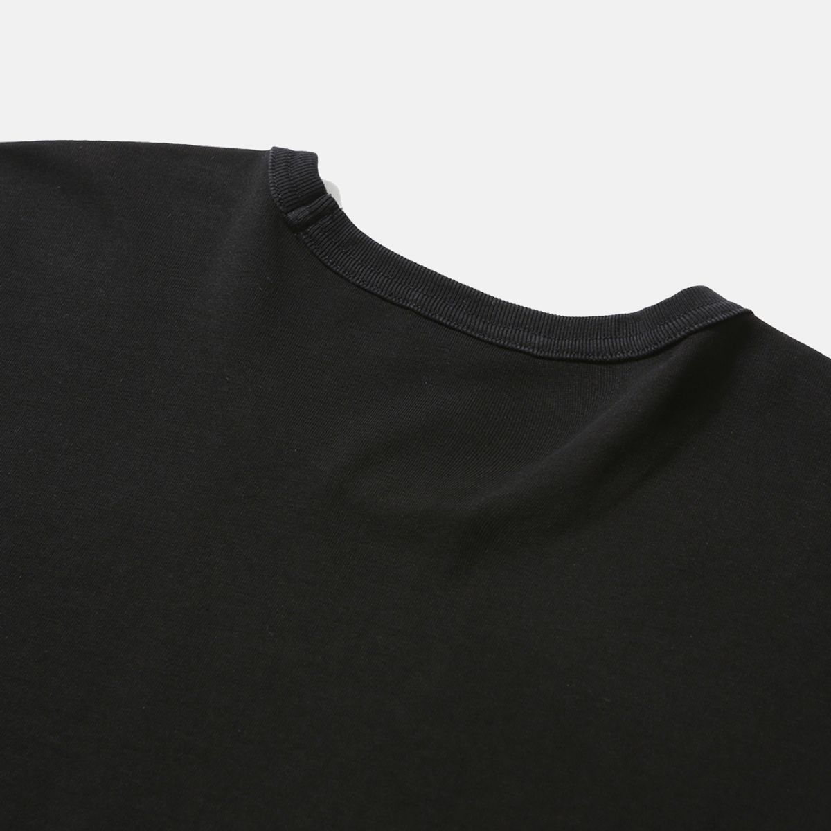 모이프(MOIF) [AW25] POETS L/S TEE / BLACK