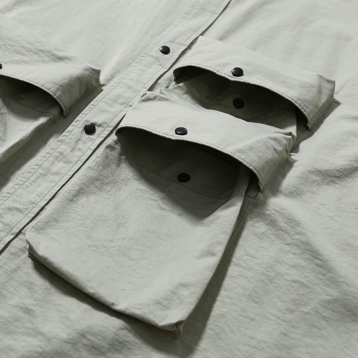 모이프(MOIF) [AW25] GEAR POCKET SHIRT / LIGHT TAUPE