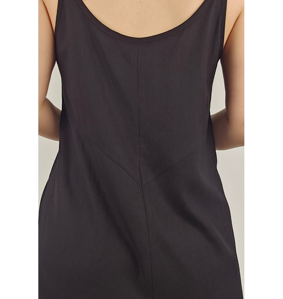 엘리초이(ELLY CHOI) MULBERRY SLIP DRESS [BLACK]