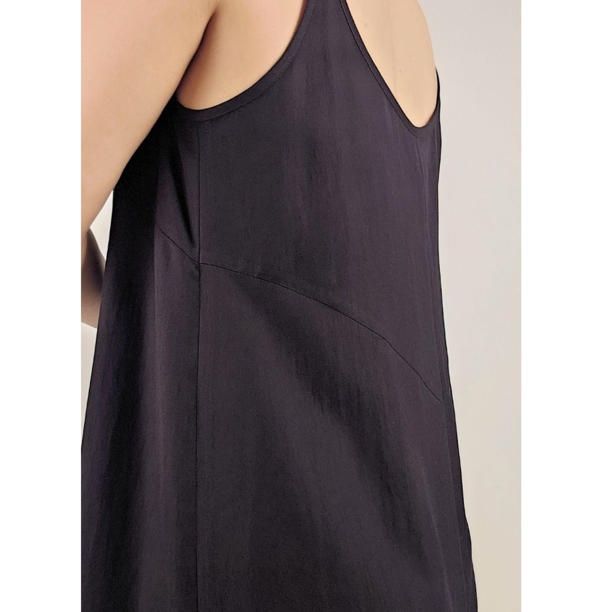 엘리초이(ELLY CHOI) MULBERRY SLIP DRESS [BLACK]