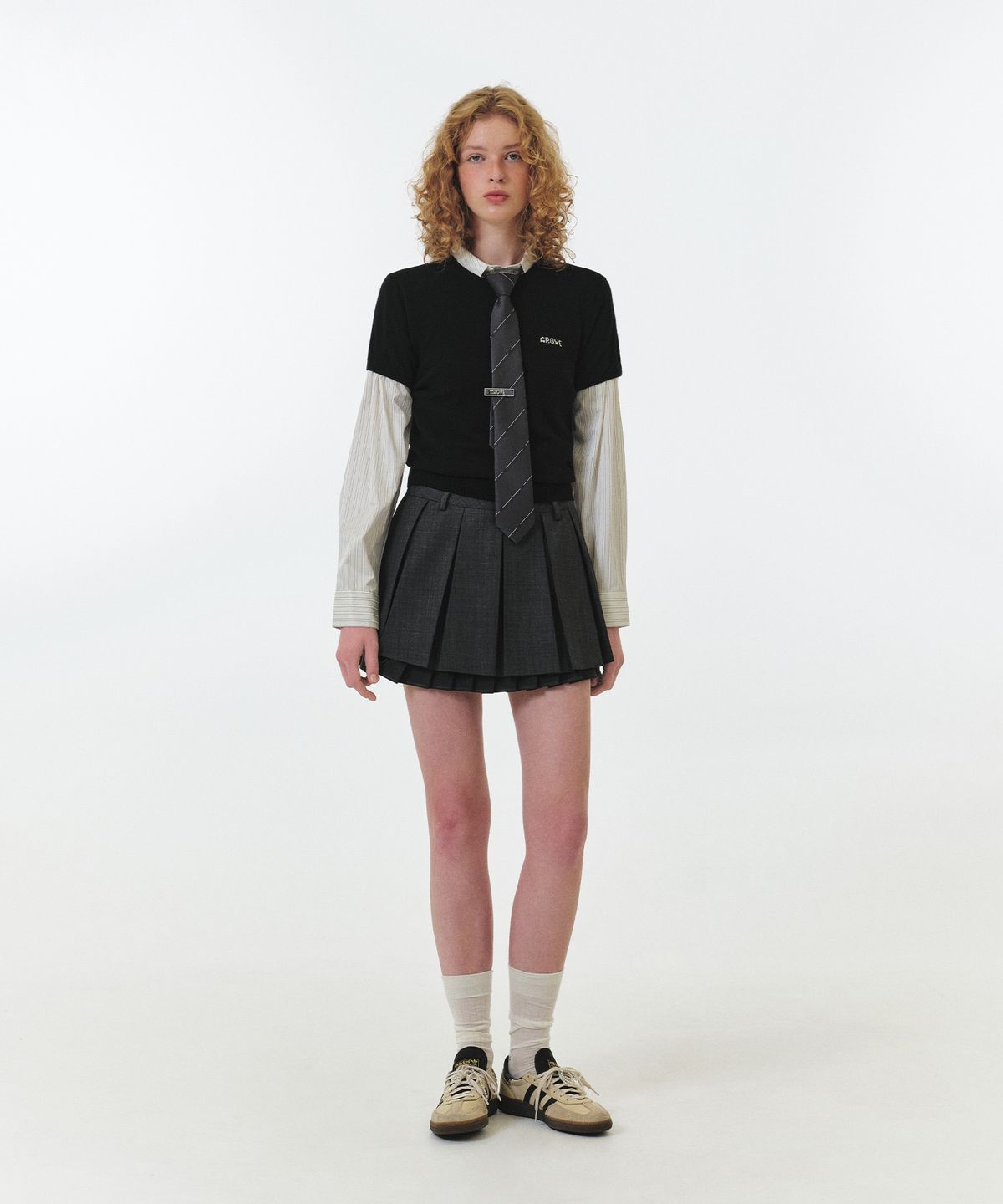 그로브(GROVE) FAE SOLID PLEATS SKIRT (GREY)