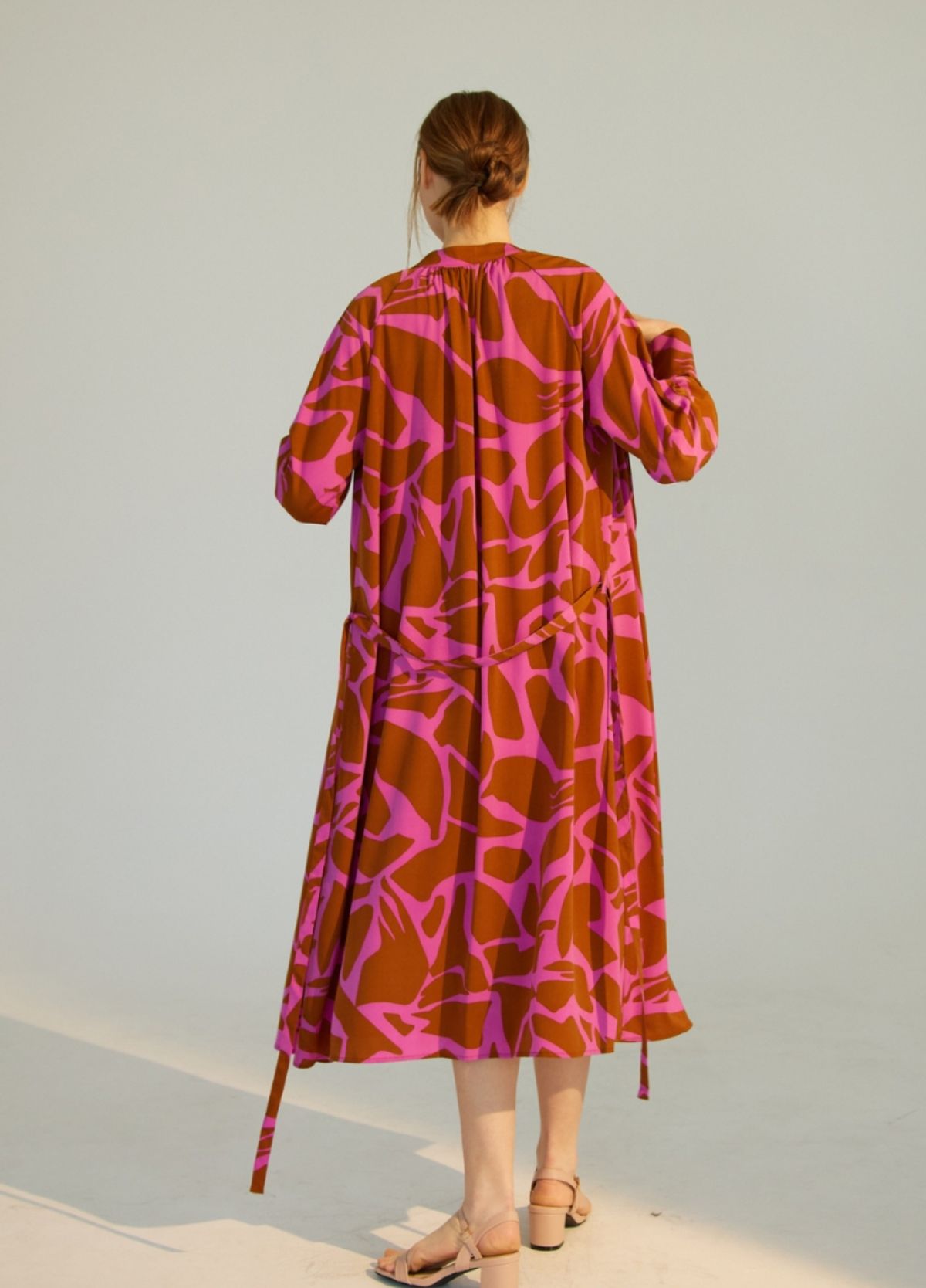 엘리초이(ELLY CHOI) NOLITA PRINTED SHIRT DRESS [FUCHSIA]