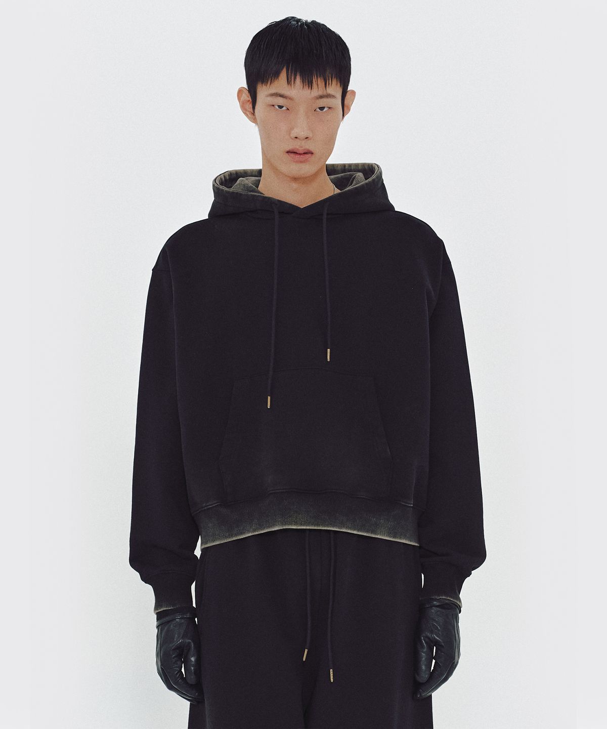 엠엠아이씨(MMIC) DUSK HOODIE (BLACK)