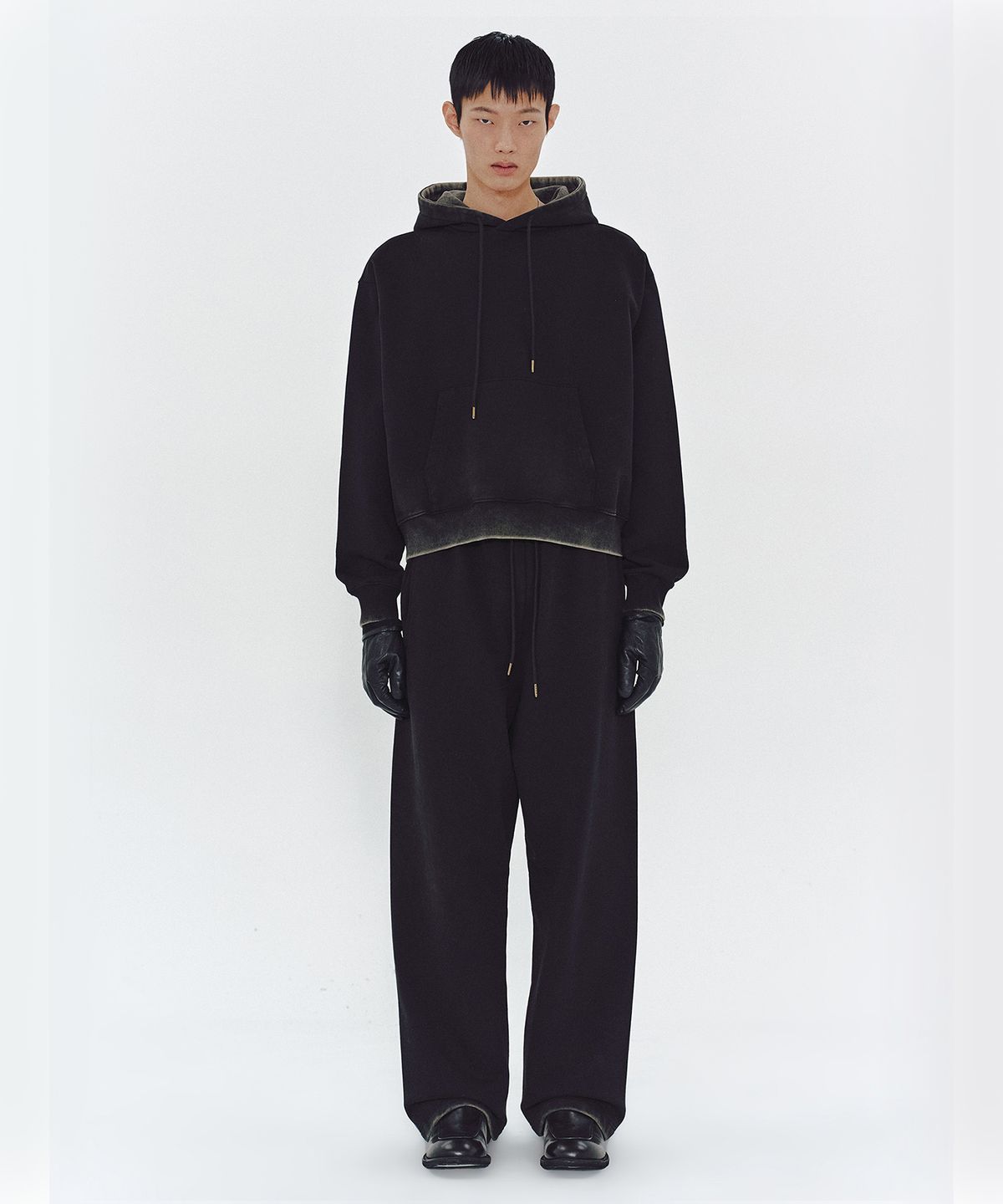 엠엠아이씨(MMIC) DUSK HOODIE (BLACK)