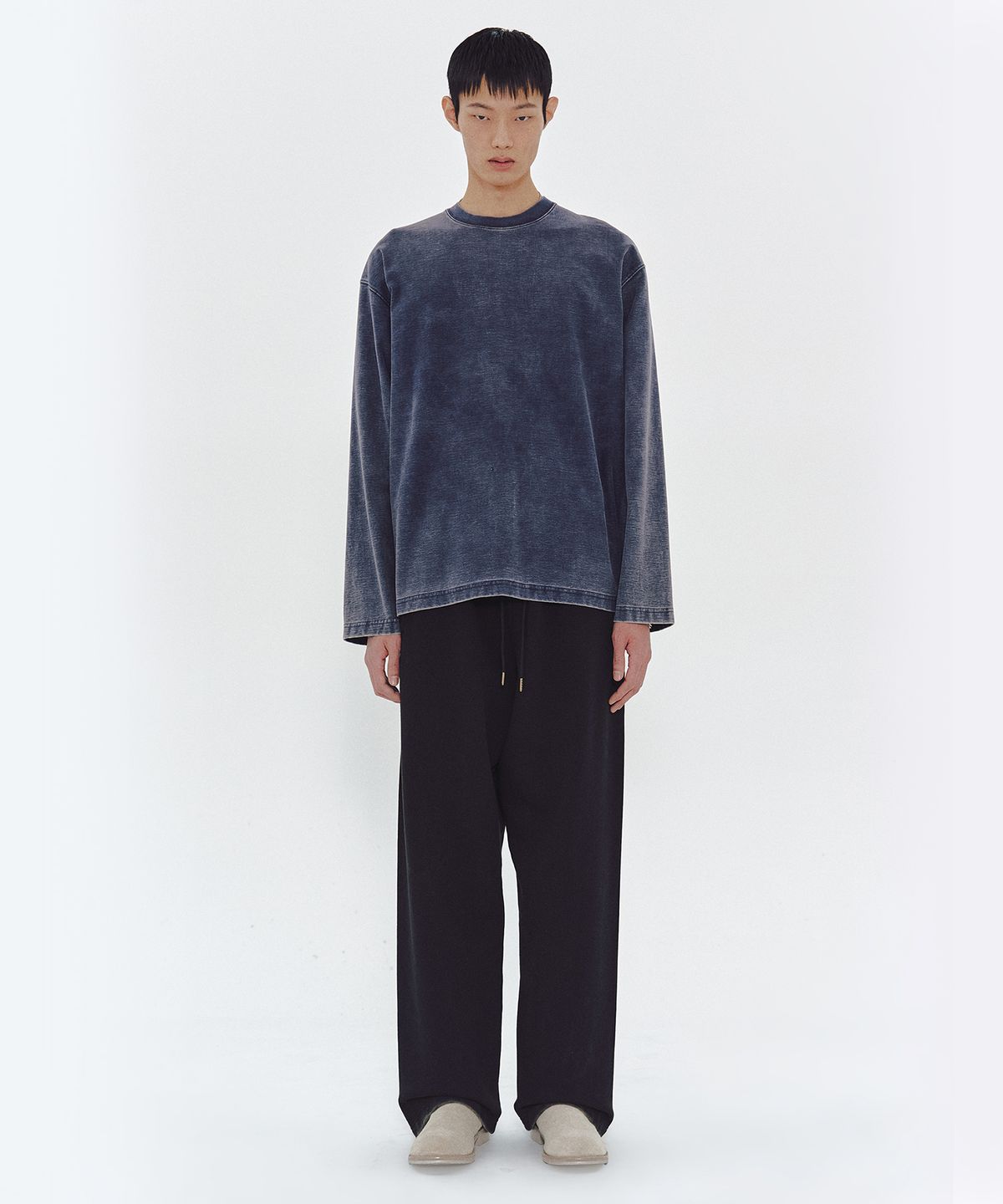 엠엠아이씨(MMIC) VEIL LONG SLEEVE (NAVY)