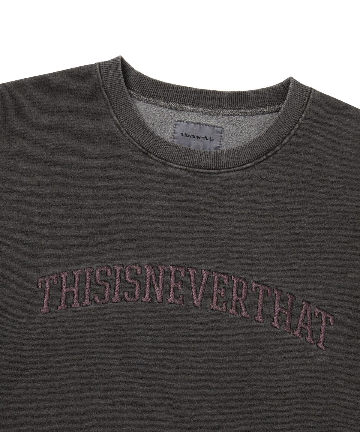 디스이즈네버댓(THISISNEVERTHAT) Arch-Logo Crewneck Charcoal