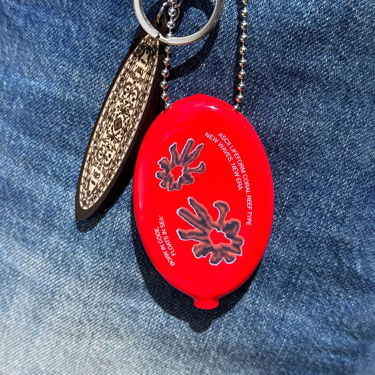 메모리즈바운더리(MEMORIESBOUNDARY) BORN IN CODE Coral Reef Coin Wallet Keyring (Red)