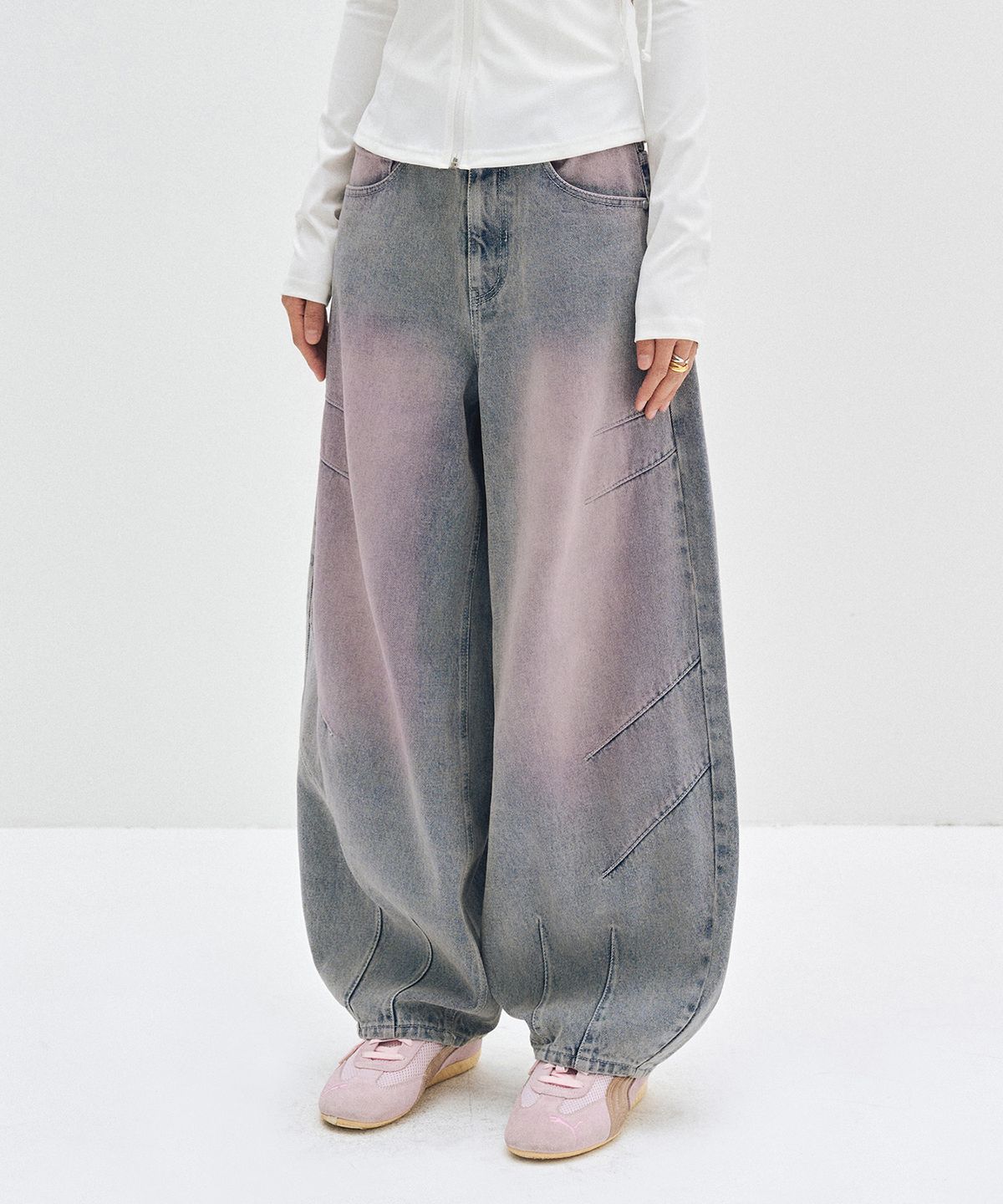 데케트 우먼(DECET WOMEN) Color Brush Balloon Jeans DCWPT010ASHBLUE