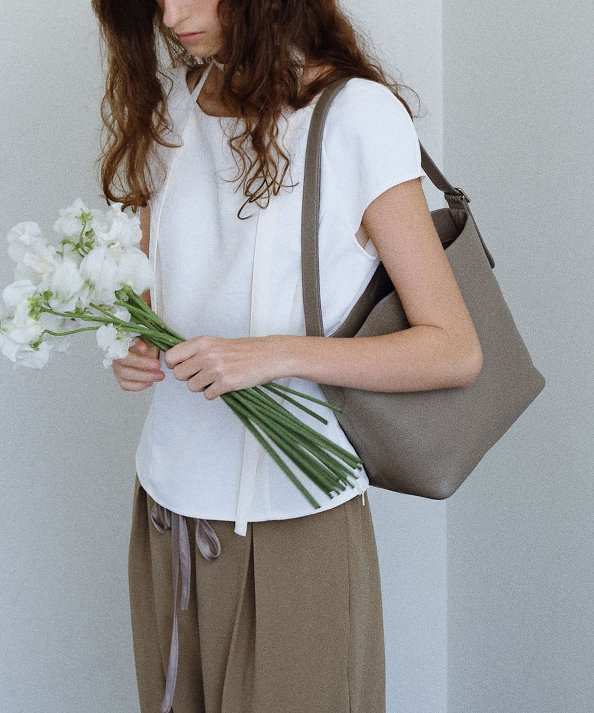유라고(URAGO) Buckle shoulder bag