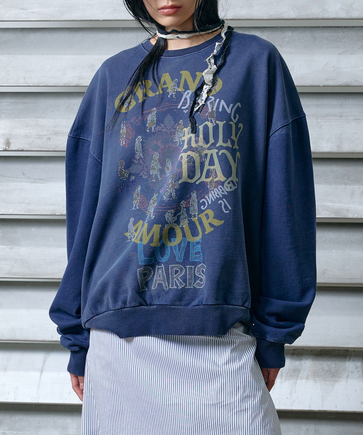 웨스켄(WESKEN) [UNISEX] OVERSIZED PARIS AMOUR SWEAT SHIRT (NAVY)