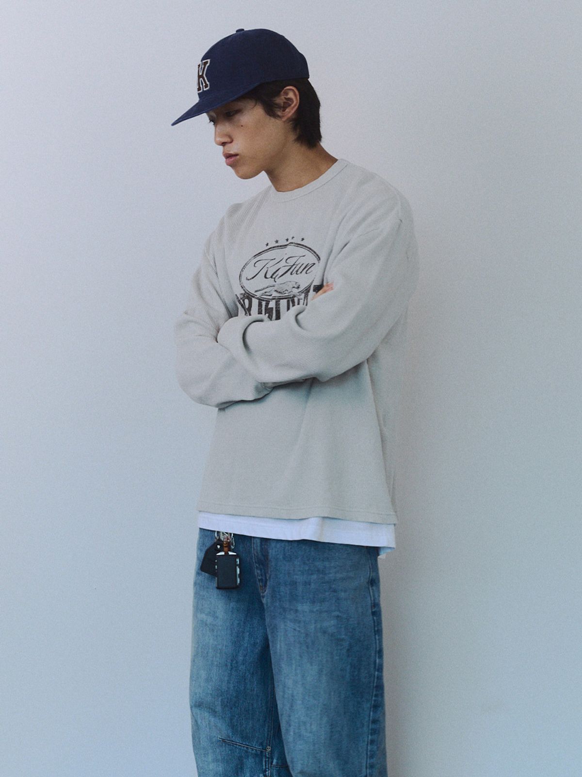 기준 맨(KIJUN MEN) Original Logo Waffle Long Sleeve Tee Light Grey