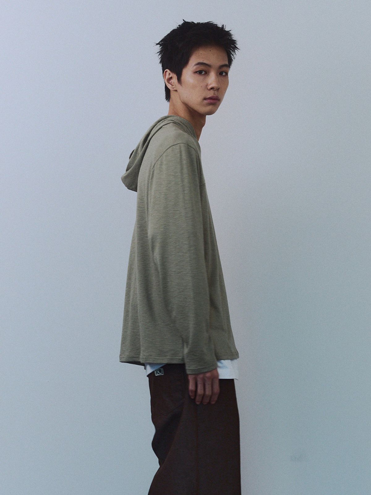 기준 맨(KIJUN MEN) Snug Knit Hood Tee Khaki