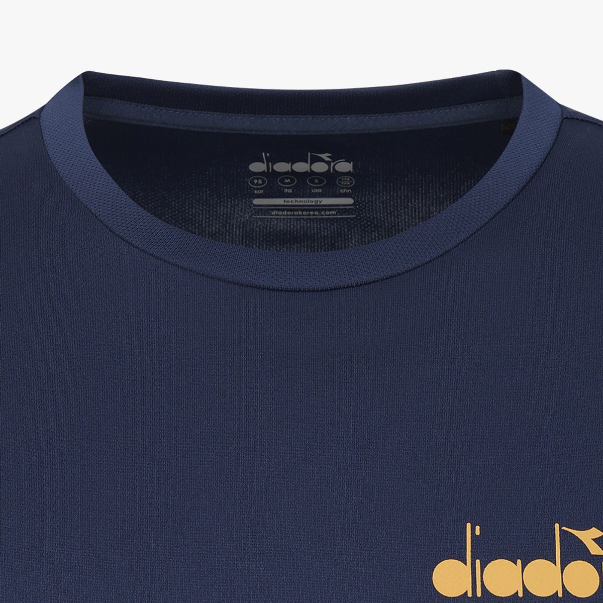 디아도라(diadora) 헤리티지 그래픽 러닝 반팔 티셔츠 BLUE