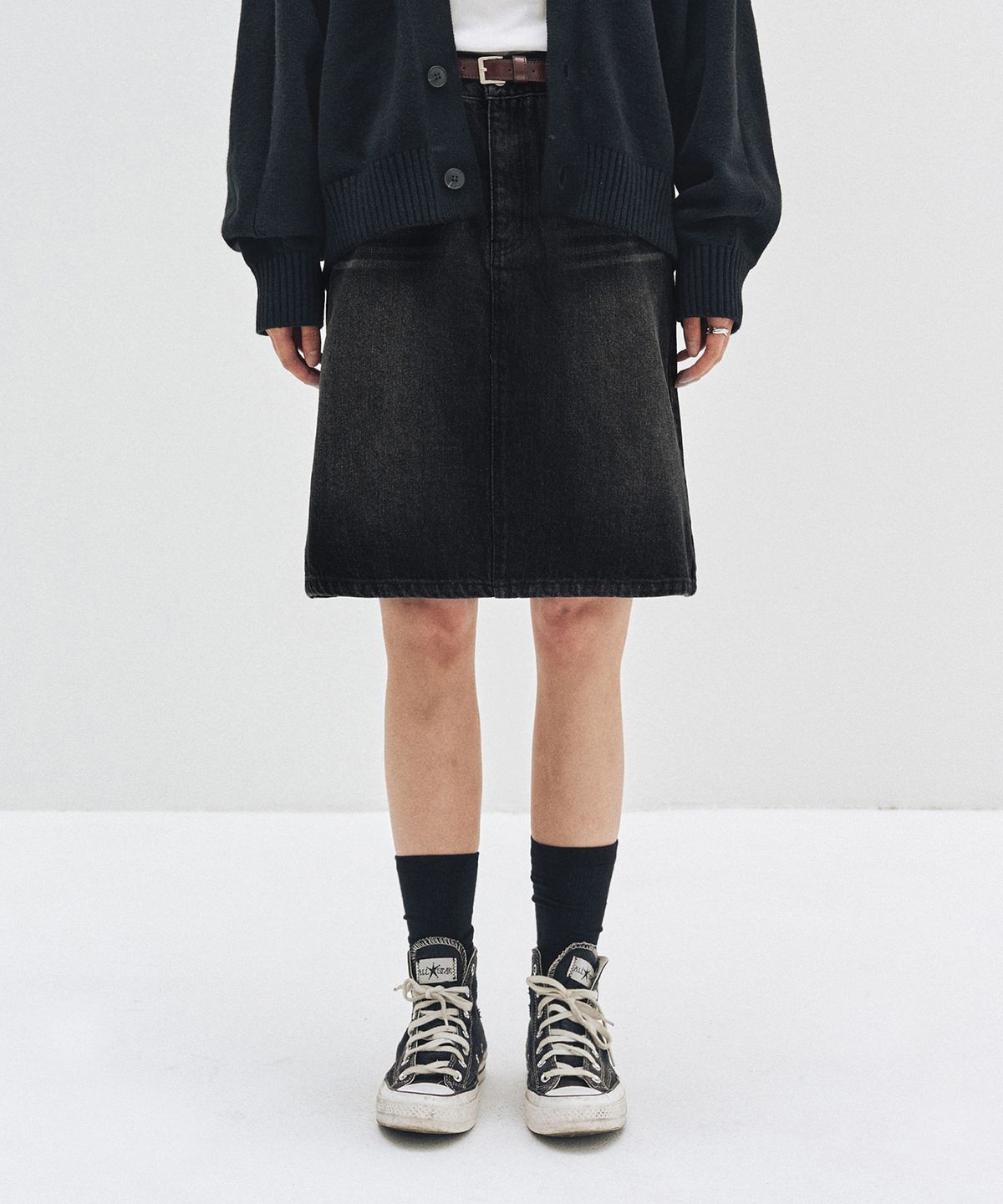 데케트 우먼(DECET WOMEN) Signature Midi Skirt DCSK002BLACK