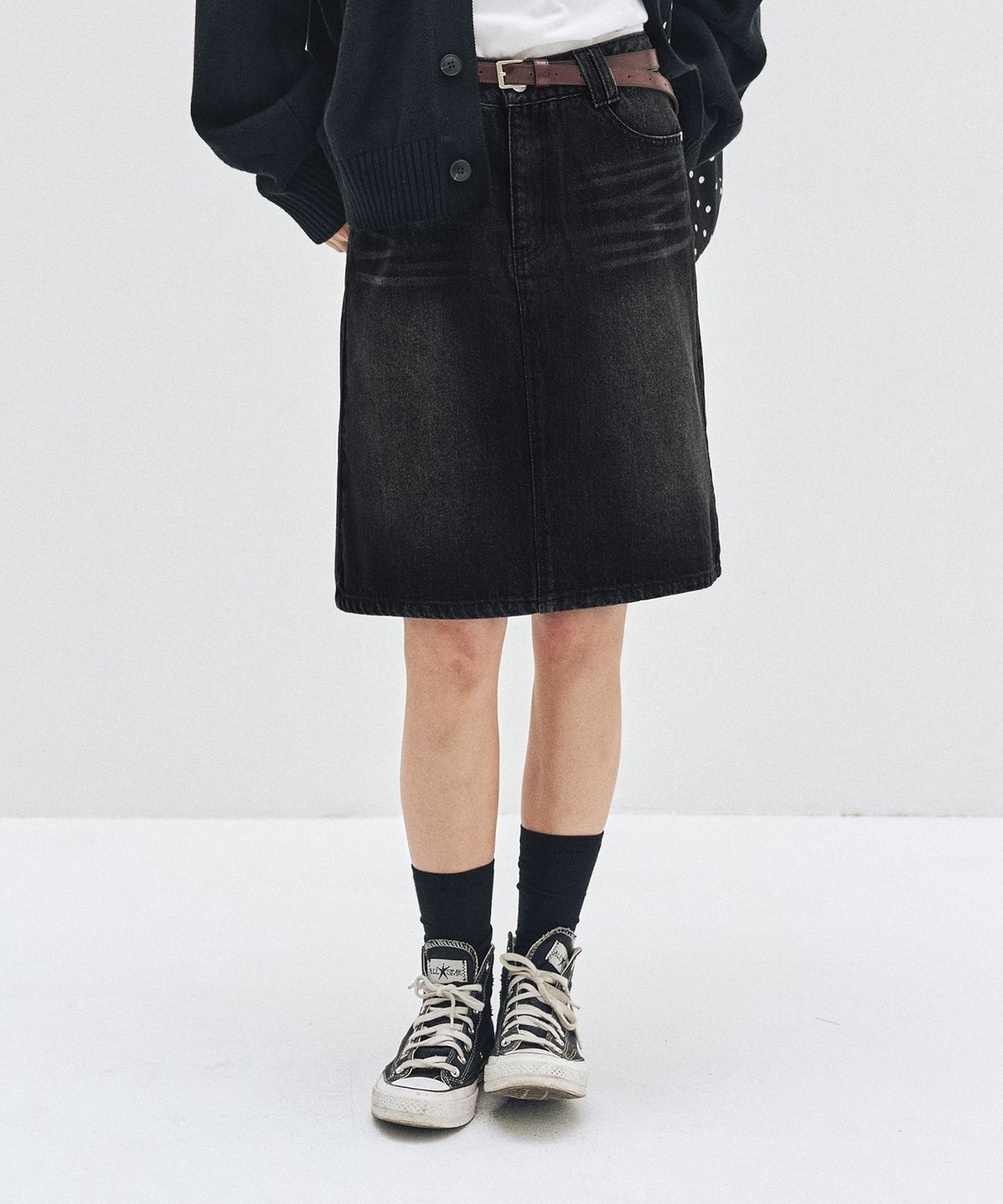 데케트 우먼(DECET WOMEN) Signature Midi Skirt DCSK002BLACK