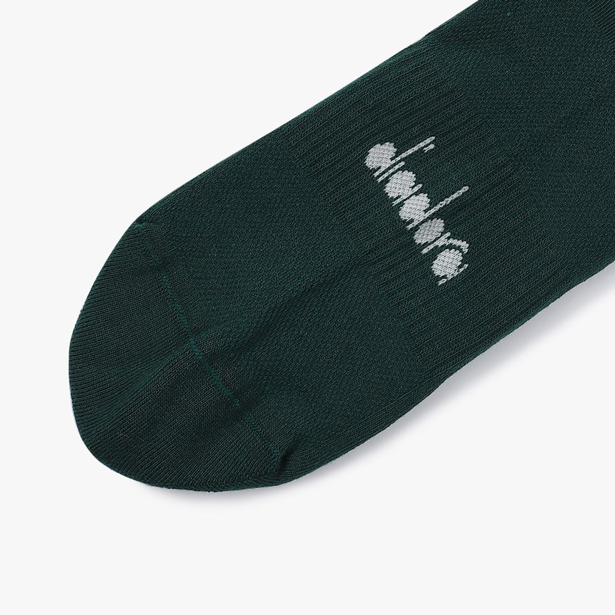 디아도라(diadora) 로고 자수 쿼터 삭스 DARK GREEN