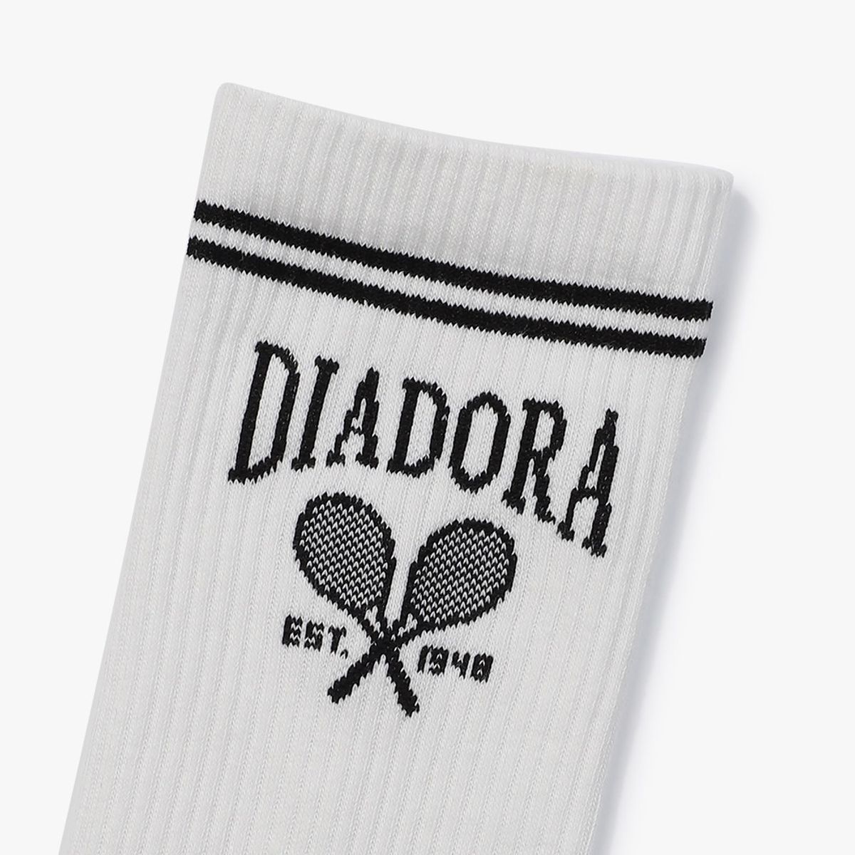 디아도라(diadora) 로고 자수 쿼터 삭스 WHITE