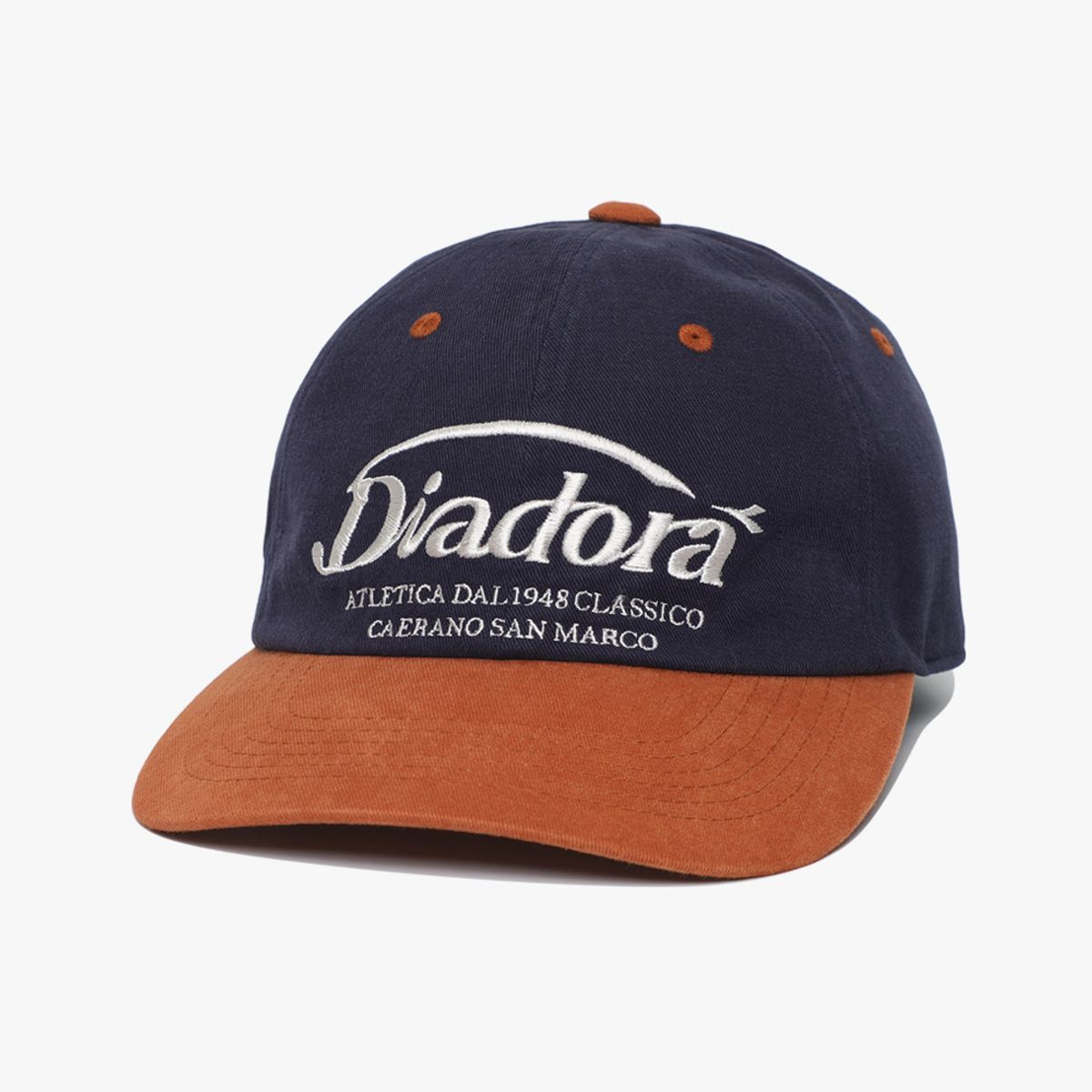 디아도라(diadora) 세미 커브 볼캡 NAVY
