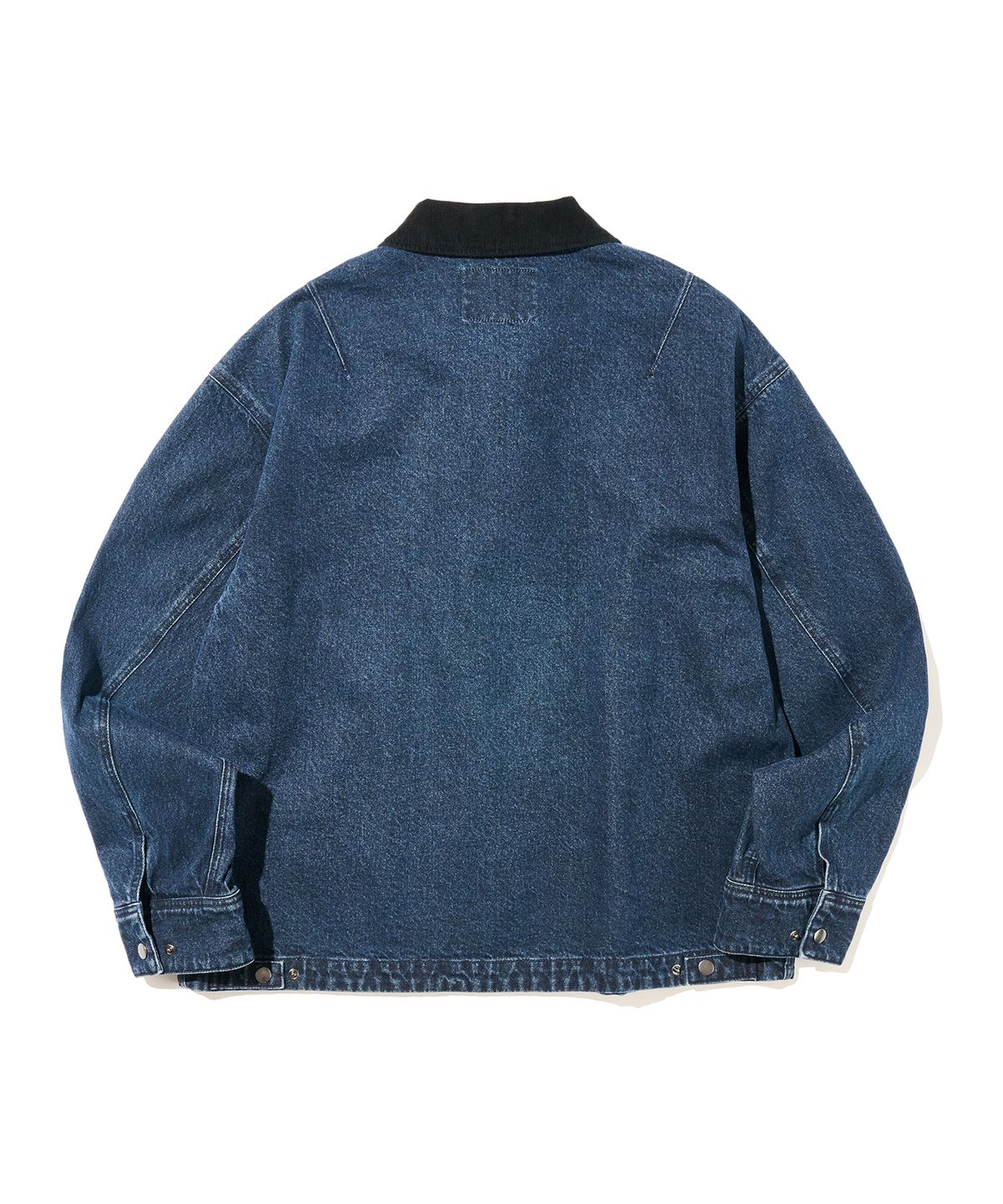 논타입(NONTYPE) CURVED POCKET DENIM TRUCKER (INDIGO BLUE)