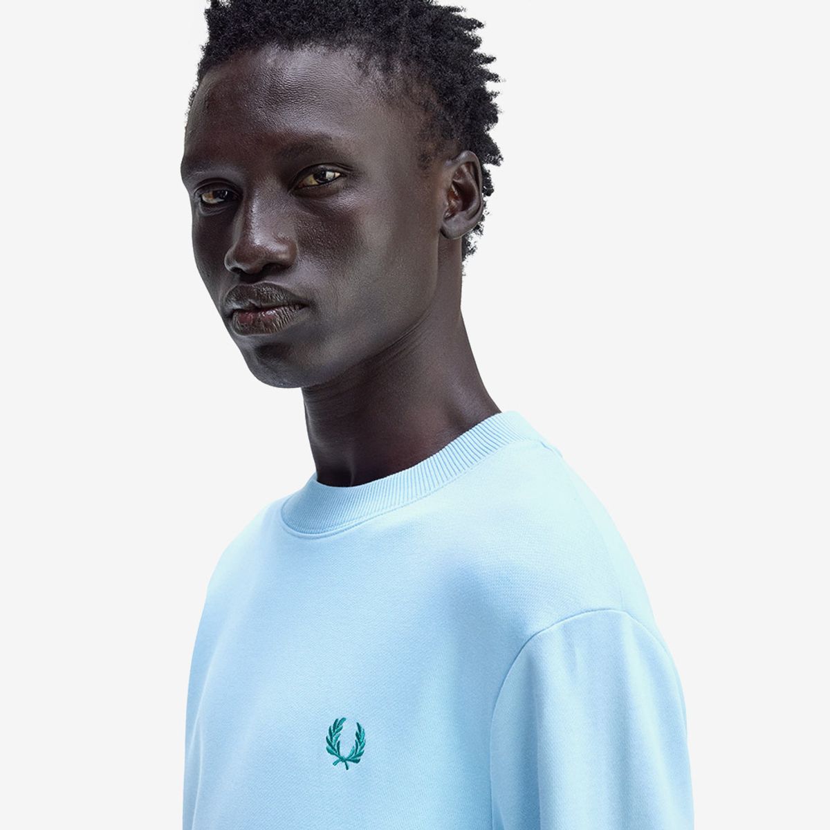 프레드페리(FRED PERRY) [Baseline] 크루넥 스웻셔츠 - 트랙블루/번트레드/스포츠그린 AFPM2537535-Z55
