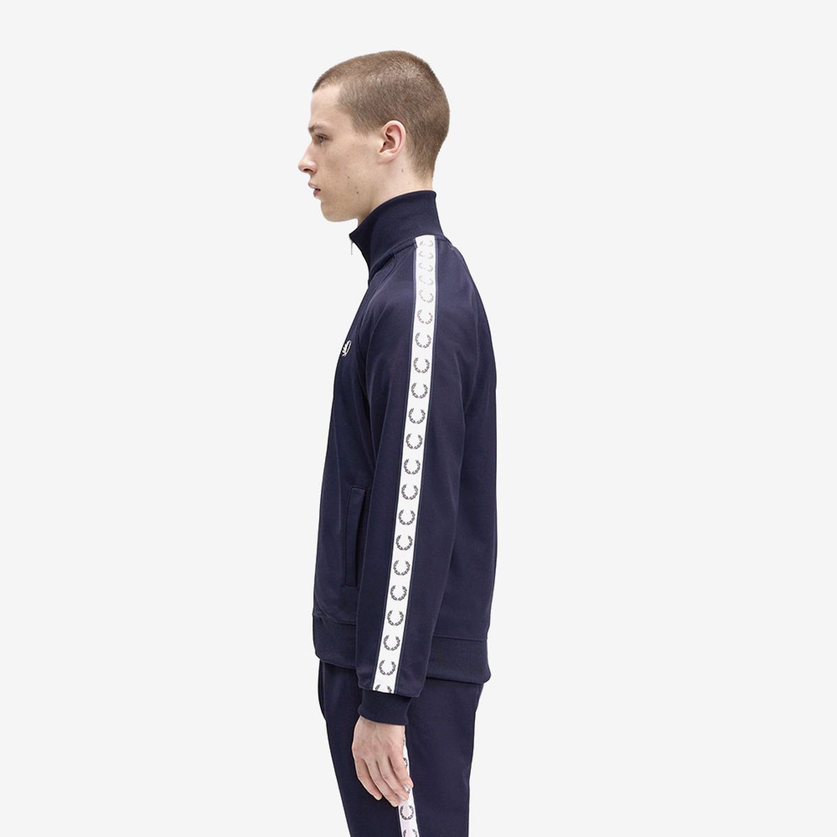 프레드페리(FRED PERRY) [Sport] 테잎 트랙 재킷 - 카본 블루 AFPM2534620-885