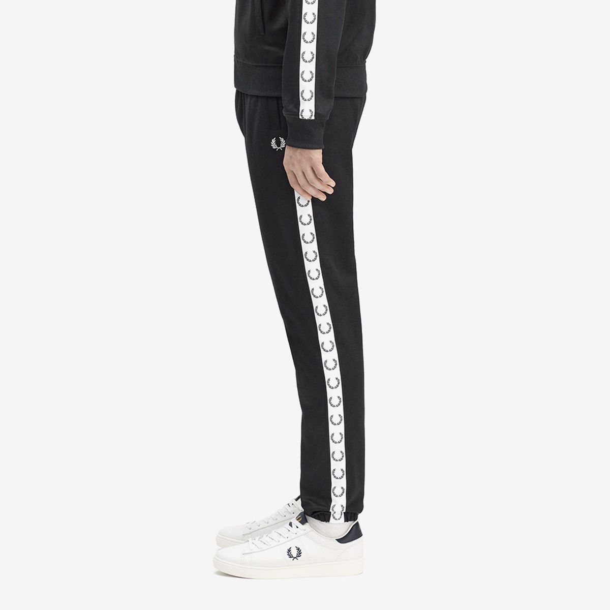 프레드페리(FRED PERRY) [Sport] 테잎 트랙 팬츠 - 블랙 AFPM2535510-102