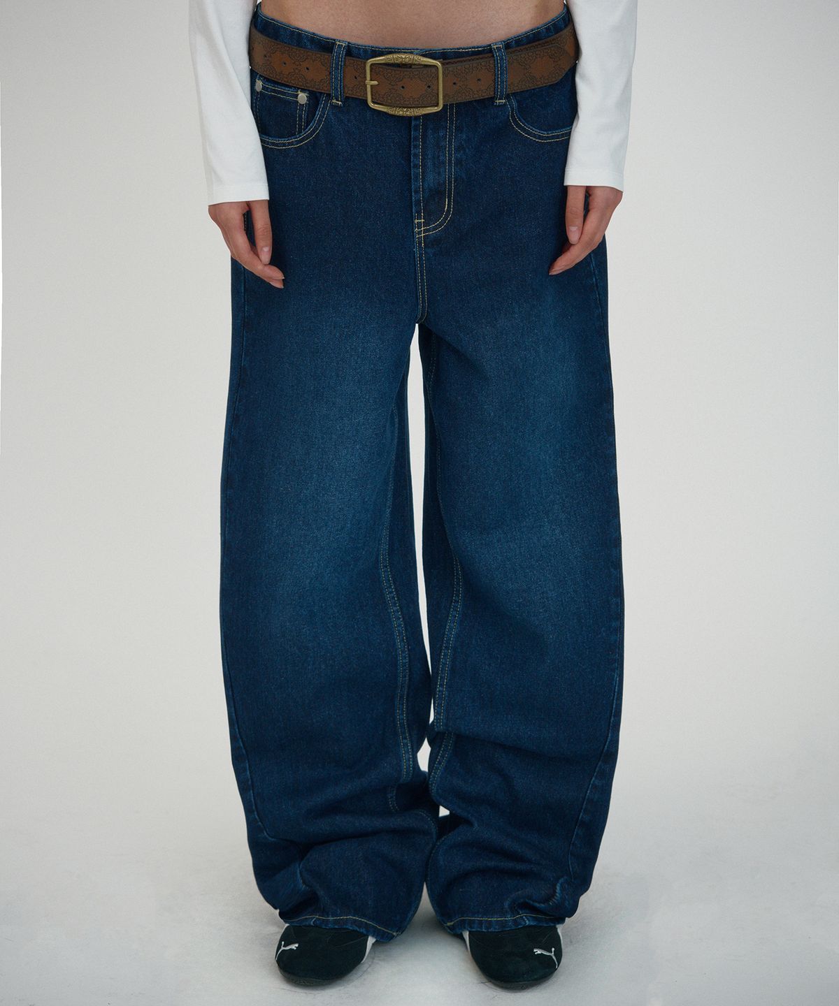 스웨이드(SUADE) STANDARD CURVED DENIM [DARK BLUE]
