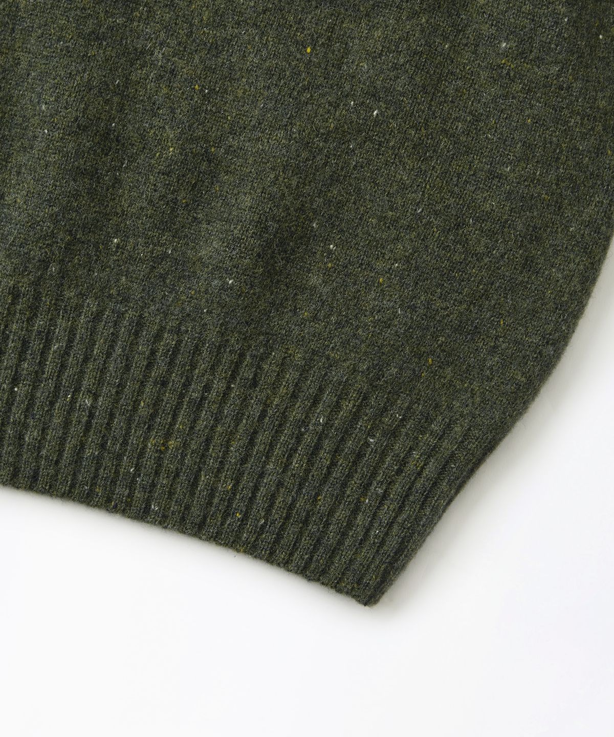 아웃스탠딩(OUTSTANDING) PURE WOOL WHOLEGARMENT KNIT_MELANGE OLIVE
